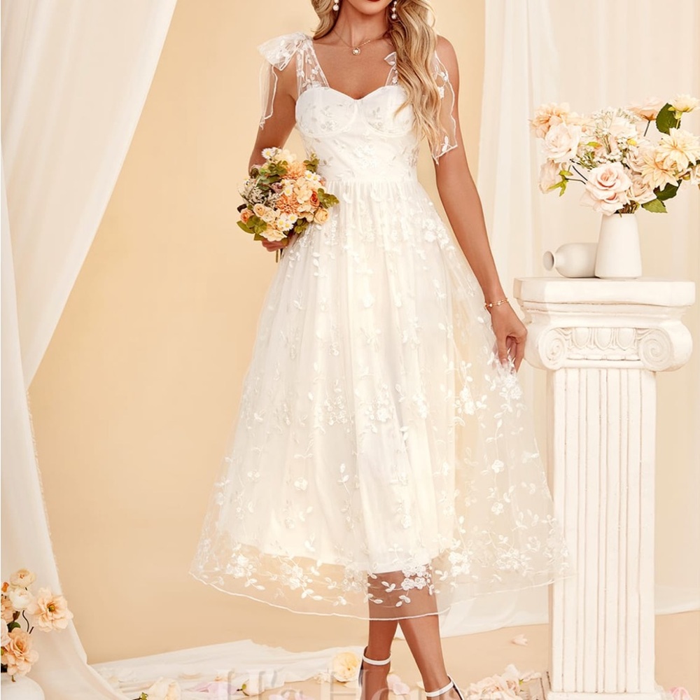 NWT Elegant White Lace Midi Dress